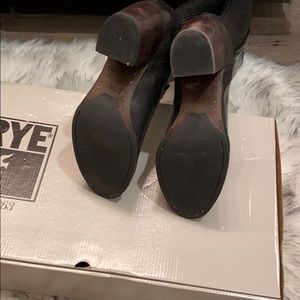 Frye Shoes - NWT FRYE Lucinda Tall Scrunch Boot Size 9 Black Frye Shoes - NWT FRYE Lucinda Tall Scrunch Boot Size 9 Black